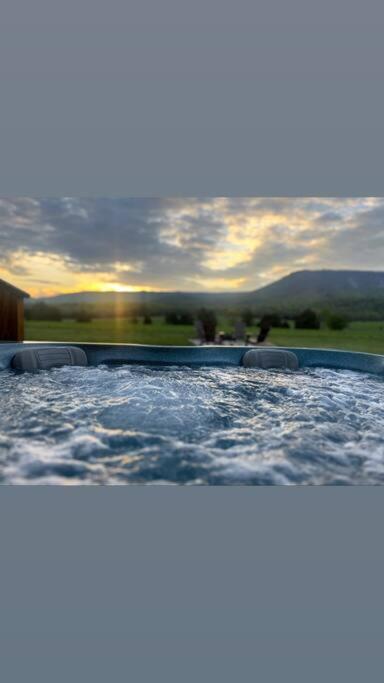 فيلا Holly Tree Retreat Located In Beautiful Luray, Va. المظهر الخارجي الصورة